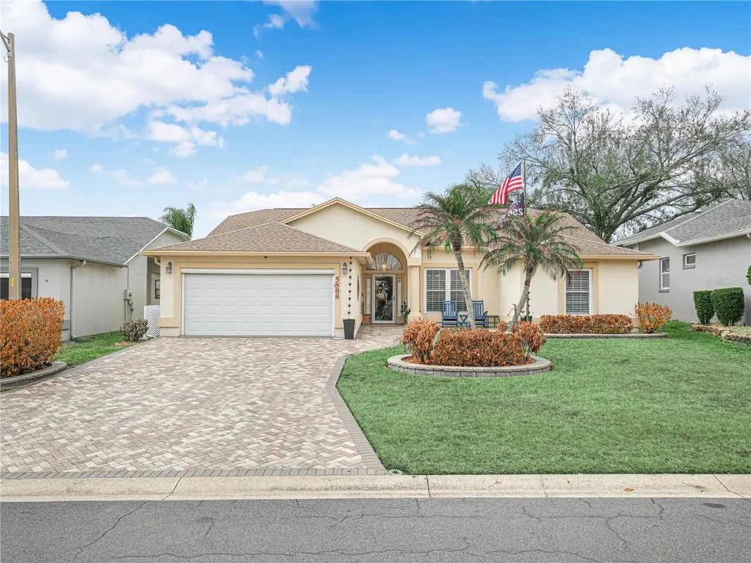 Property Slideshow image 1 of 25 | 5888 sandpipers dr, Lakeland, FL, 33809