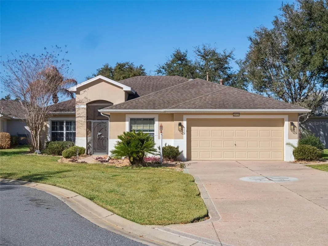 Property Slideshow image 1 of 64 | 20639 prince ranier pl, Leesburg, FL, 34748