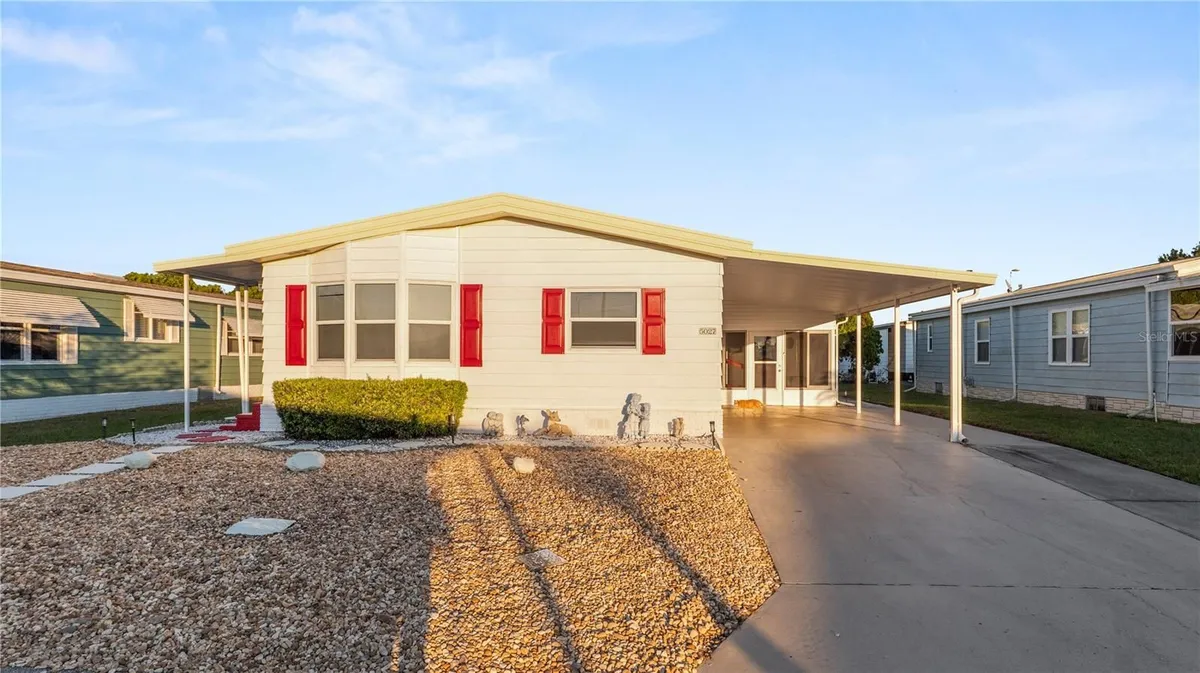 Property Slideshow image 1 of 47 | 5027 forest crest dr, Lakeland, FL, 33810