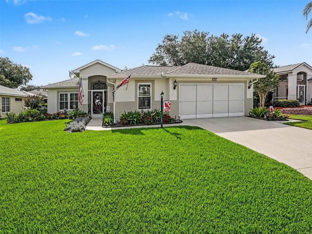 Property Slideshow image 1 of 57 | 5366 indian ocean loop, Tavares, FL, 32778