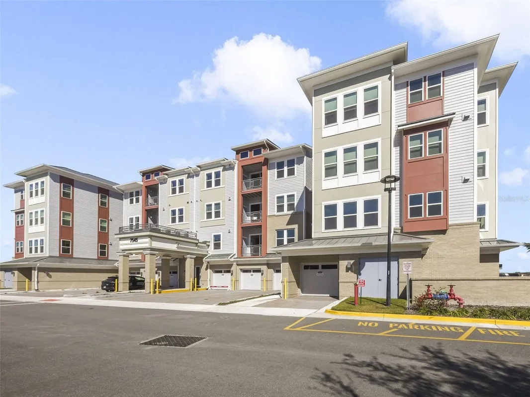 Property Slideshow image 1 of 22 | 7545 laureate blvd unit 7305, Orlando, FL, 32827