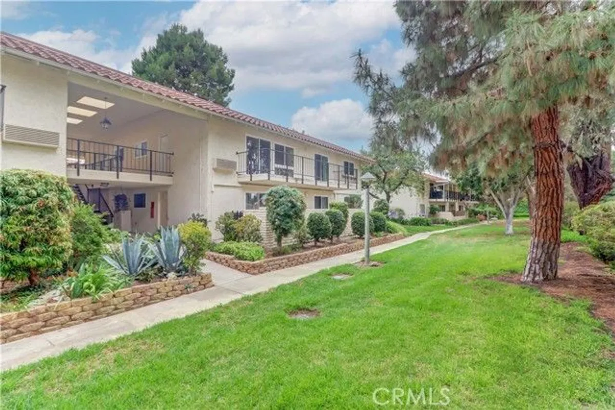 Property Slideshow image 1 of 45 | 5330 bahia blanca n, Laguna Woods, CA, 92637