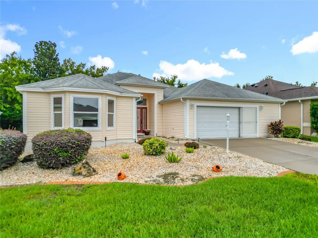 Property Slideshow image 1 of 64 | 16946 se 93rd cuthbert cir, The Villages, FL, 32162