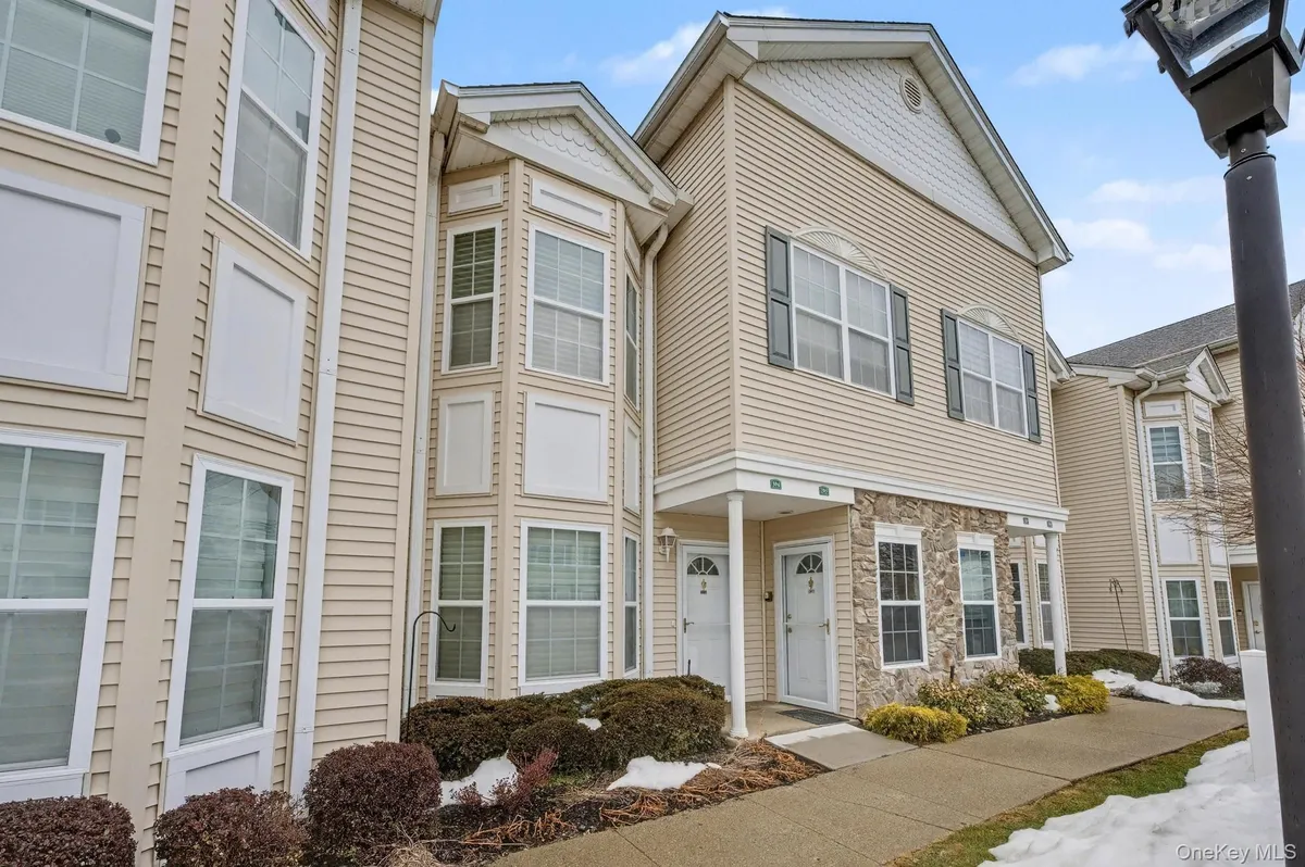 Property Slideshow image 1 of 37 | 394 spring dr, Hempstead, NY, 11554