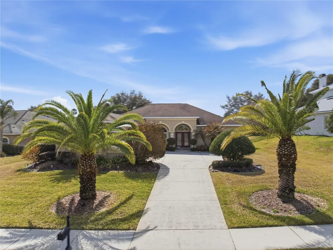 Property Slideshow image 1 of 54 | 13642 thoroughbred dr, Dade City, FL, 33525
