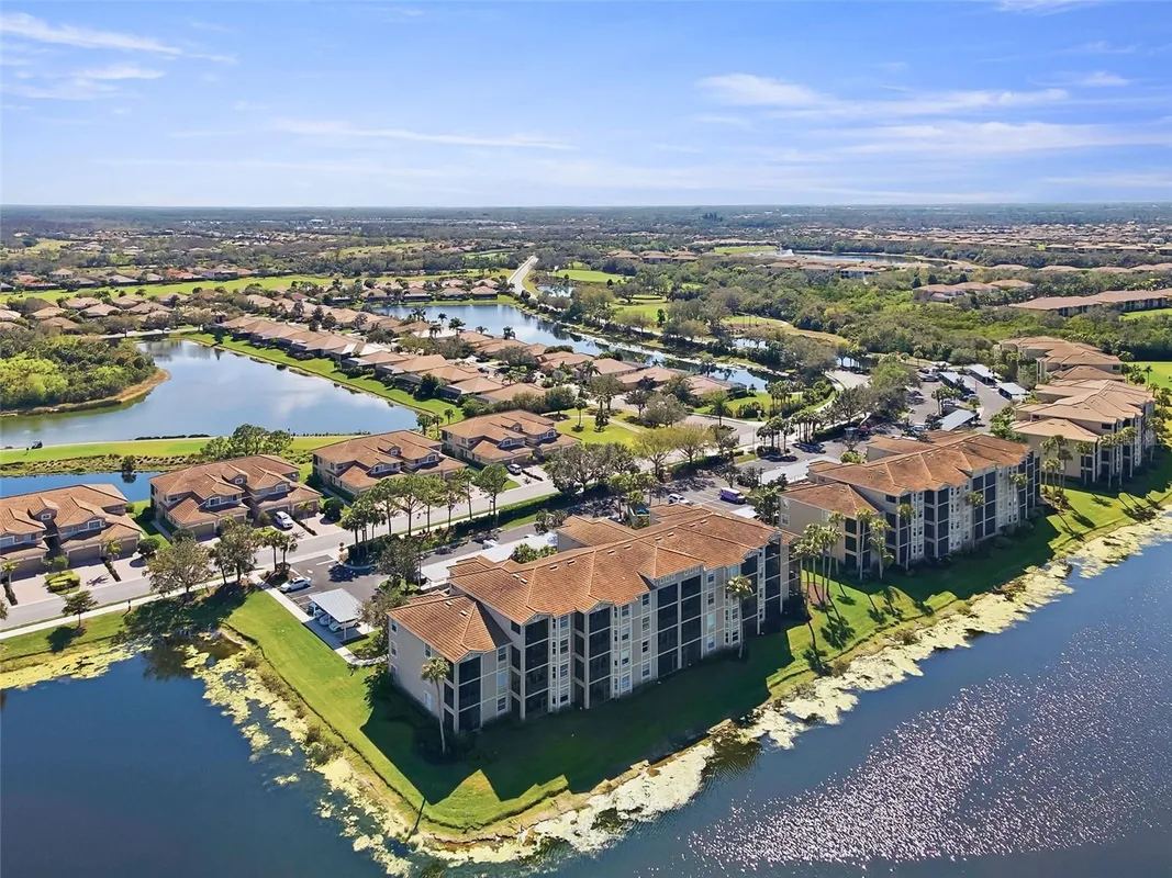 Property Slideshow image 1 of 45 | 7911 grand estuary trl 405, Bradenton, FL, 34212