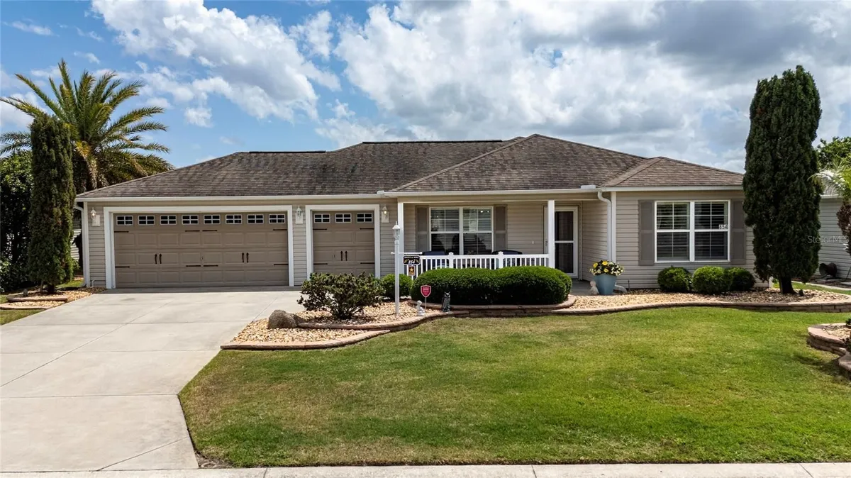 Property Slideshow image 1 of 46 | 854 fenwick loop, The Villages, FL, 32163