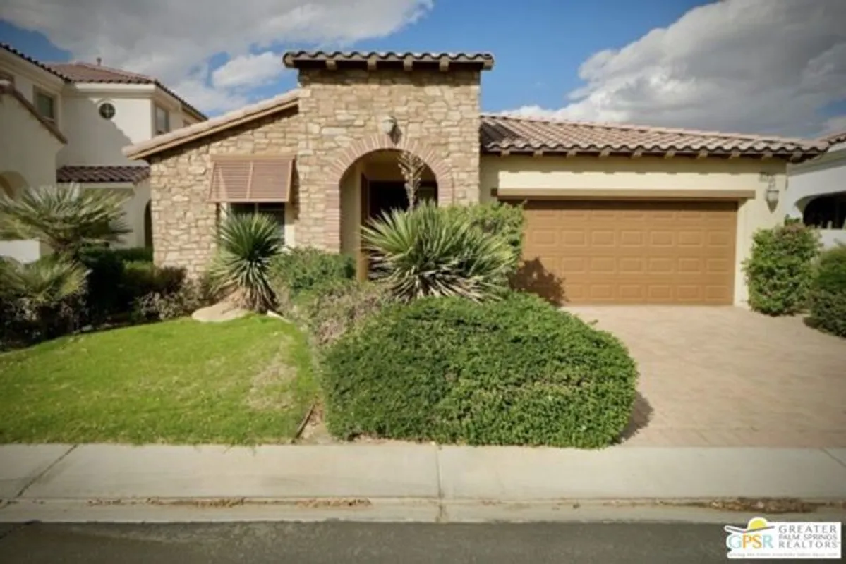 Property Slideshow image 1 of 41 | 82932 spirit mountain dr, Indio, CA, 92201