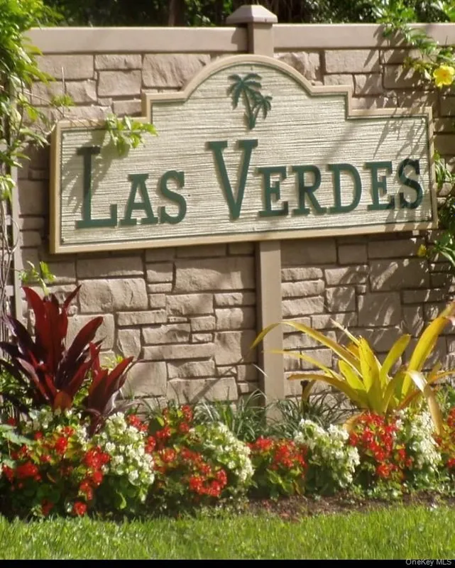 Property Slideshow image 1 of 13 | 5280 las verdes cir 307, Delray Beach, FL, 33484