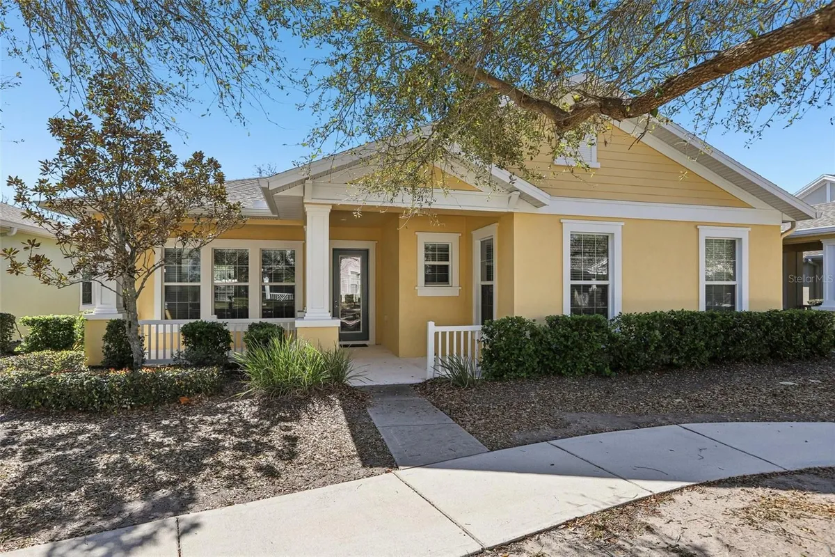 Property Slideshow image 1 of 32 | 221 sunset crest ct, Apollo Beach, FL, 33572