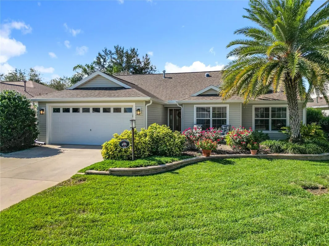 Property Slideshow image 1 of 55 | 17430 se 71st birchbrook ave, The Villages, FL, 32162