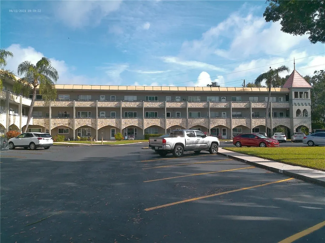 Property Slideshow image 1 of 96 | 2462 brazilia dr 44, Clearwater, FL, 33763