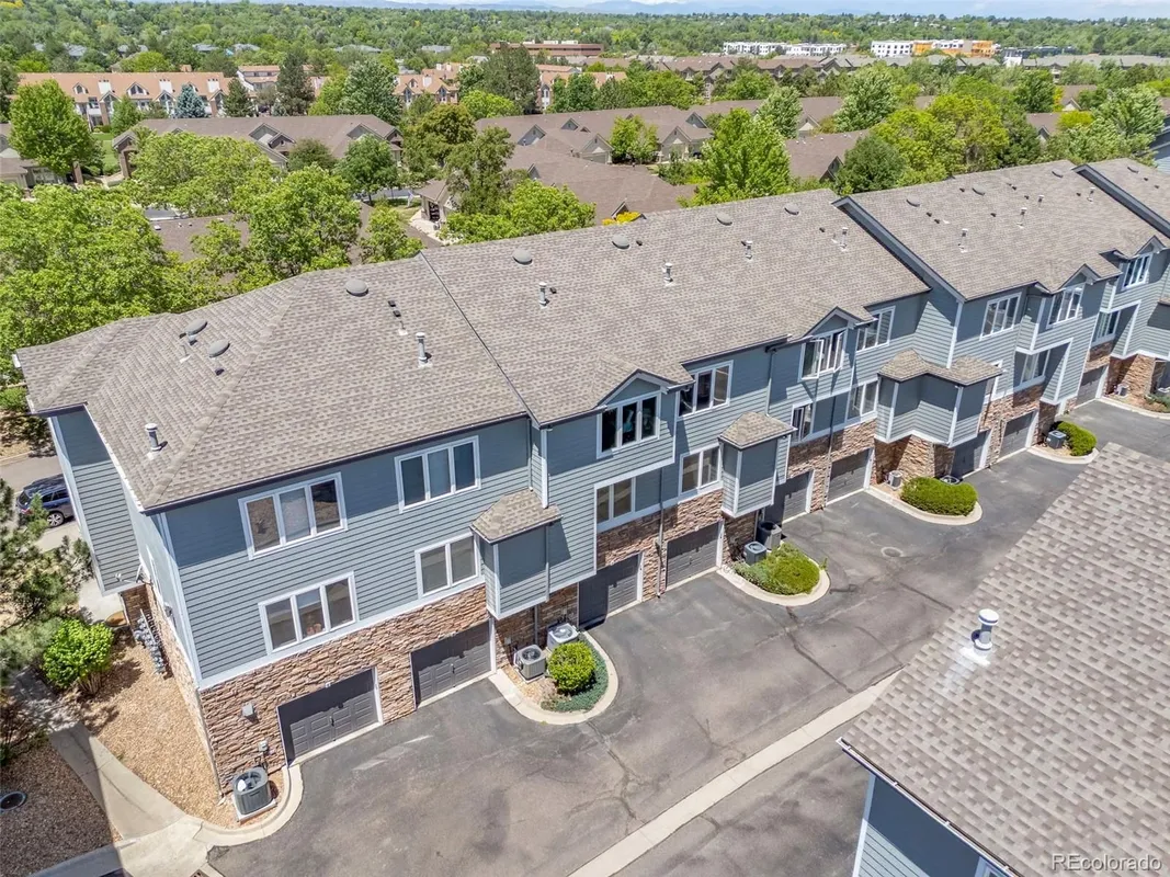 Property Slideshow image 1 of 40 | 2765 w riverwalk cir j, Littleton, CO, 80123