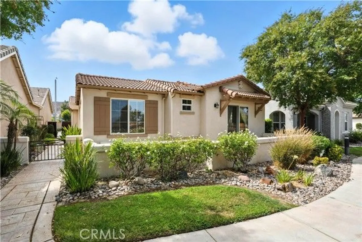 Property Slideshow image 1 of 54 | 270 cog hill ln, Hemet, CA, 92545