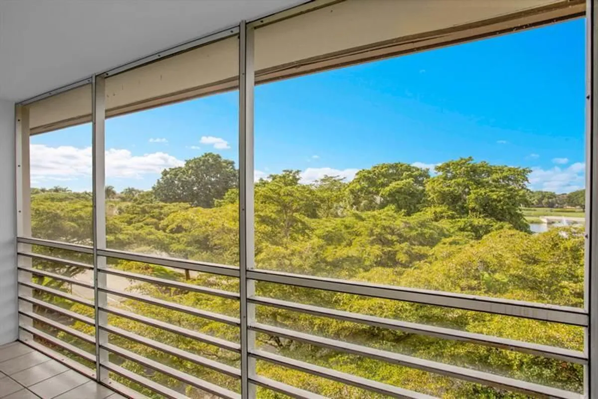 Property Slideshow image 1 of 30 | 1601 abaco dr d4, Coconut Creek, FL, 33066