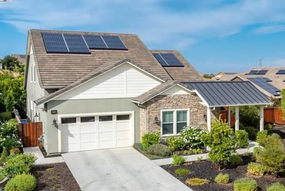 Property Slideshow image 1 of 58 | 2062 reserva ct, Brentwood, CA, 94513