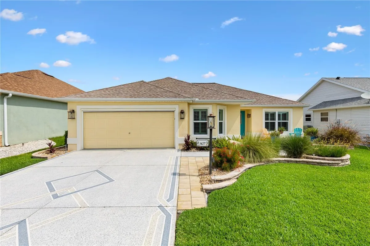 Property Slideshow image 1 of 45 | 1427 gayle mill dr, The Villages, FL, 32162