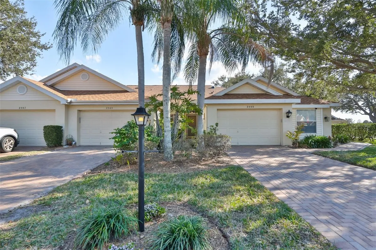 Property Slideshow image 1 of 57 | 2505 new haven cir # 109, Sun City Center, FL, 33573