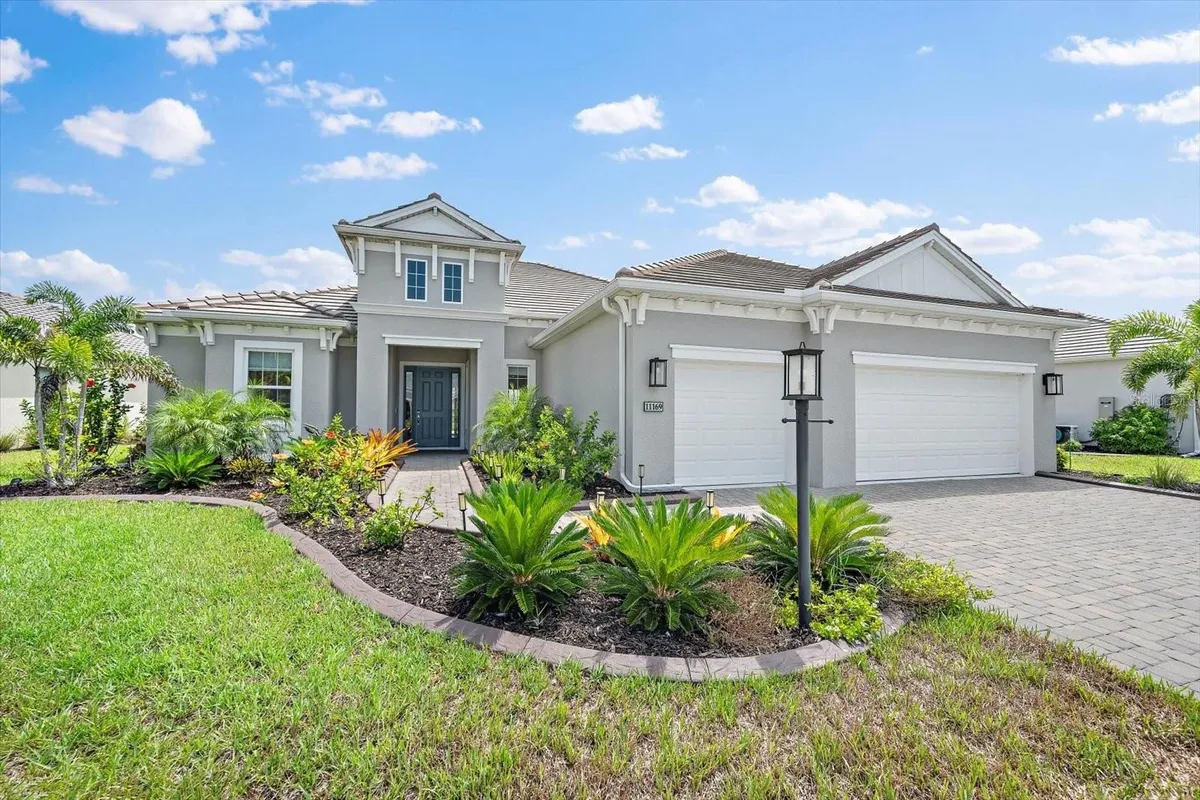Property Slideshow image 1 of 49 | 11169 hogan cir, Englewood, FL, 34223
