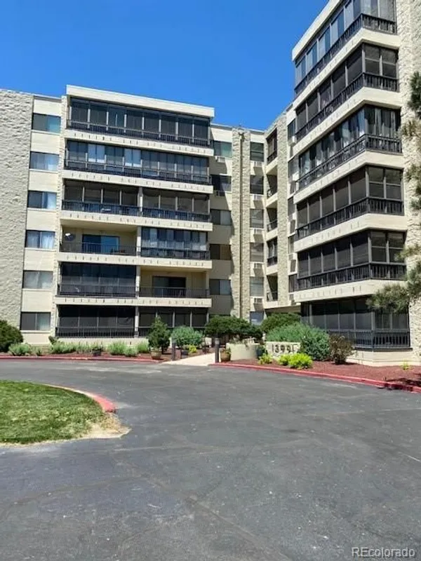 Property Slideshow image 1 of 16 | 13991 e marina dr 103, Aurora, CO, 80014