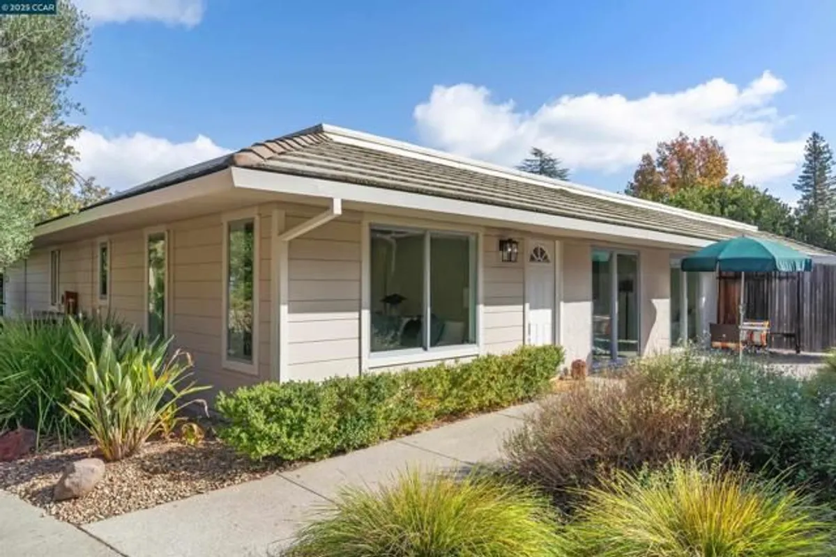 Property Slideshow image 1 of 49 | 2933 ptarmigan dr 3, Walnut Creek, CA, 94595