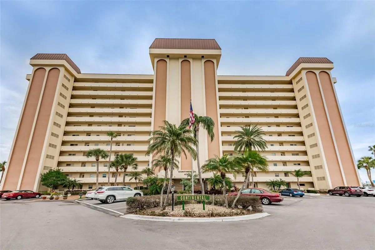 Property Slideshow image 1 of 52 | 4775 cove cir apt 904, Saint Petersburg, FL, 33708