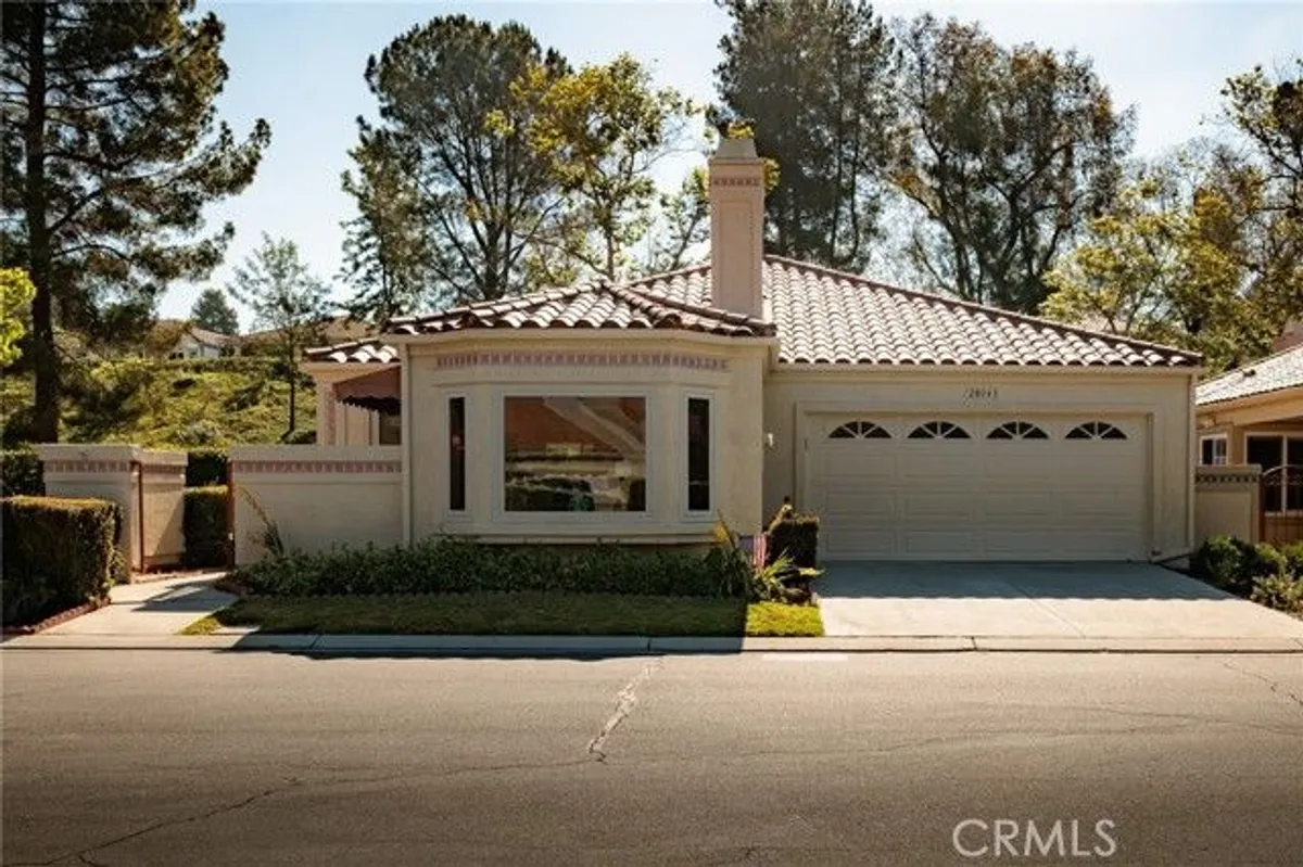 Property Slideshow image 1 of 40 | 28043 via tirso, Mission Viejo, CA, 92692