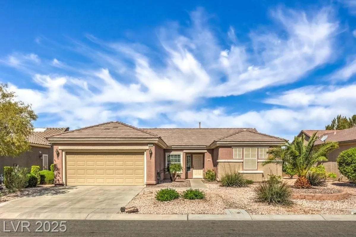 Property Slideshow image 1 of 72 | 2095 colvin run dr, Henderson, NV, 89052