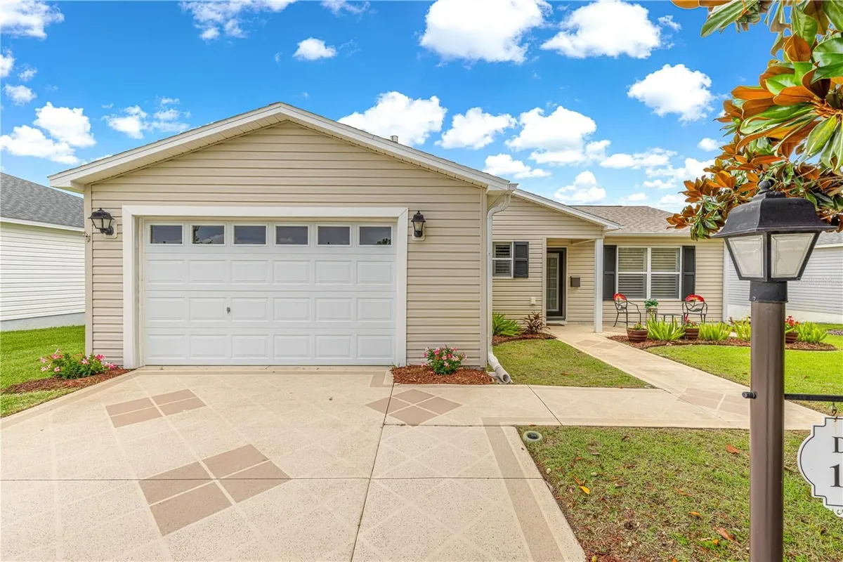 Property Slideshow image 1 of 34 | 1019 golden grove dr, The Villages, FL, 32162