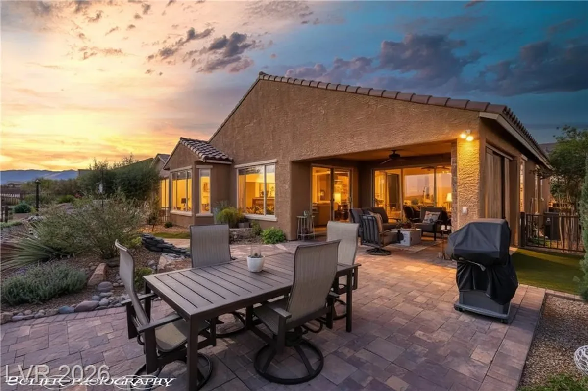 Property Slideshow image 1 of 75 | 1262 serenity ridge ct, Mesquite, NV, 89034