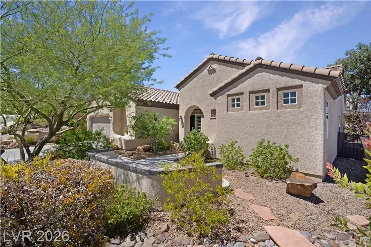 Property Slideshow image 1 of 33 | 2353 orangeburg pl, Henderson, NV, 89044