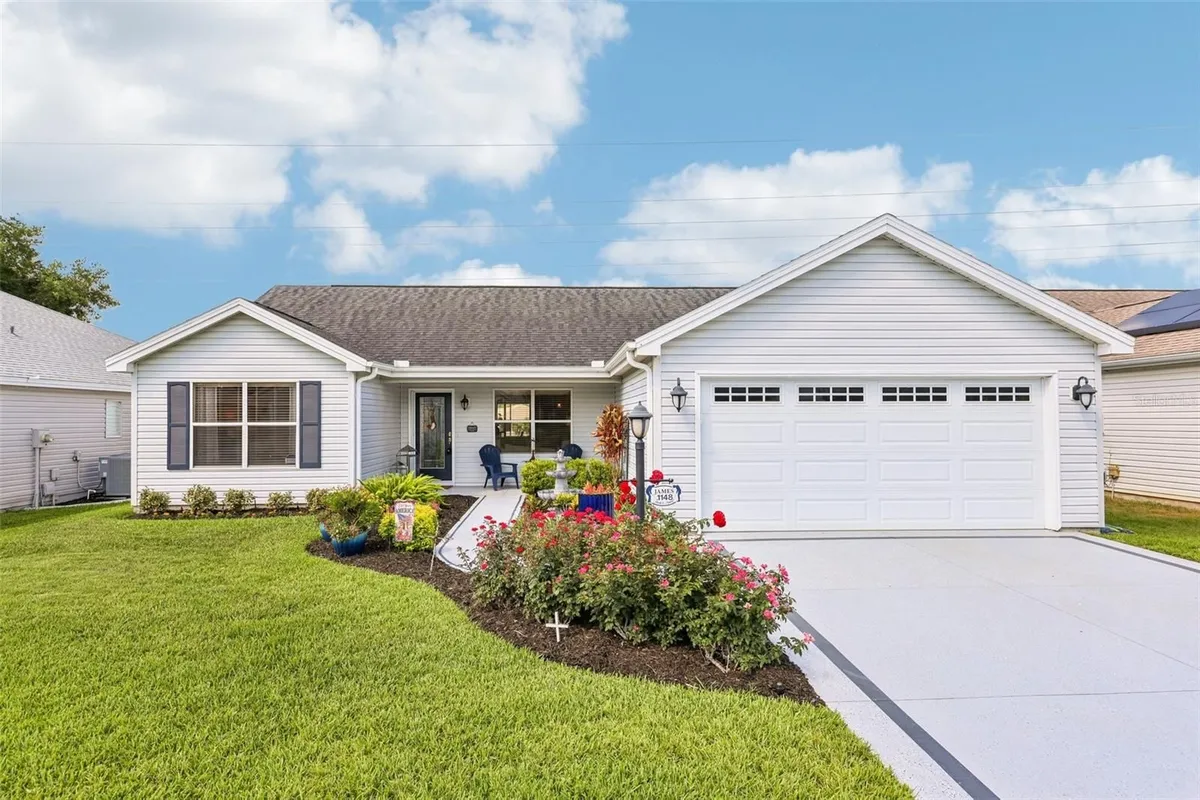 Property Slideshow image 1 of 62 | 1148 chaparral dr, The Villages, FL, 32159