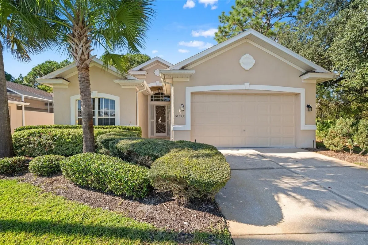 Property Slideshow image 1 of 53 | 10199 holly berry dr, Weeki Wachee, FL, 34613