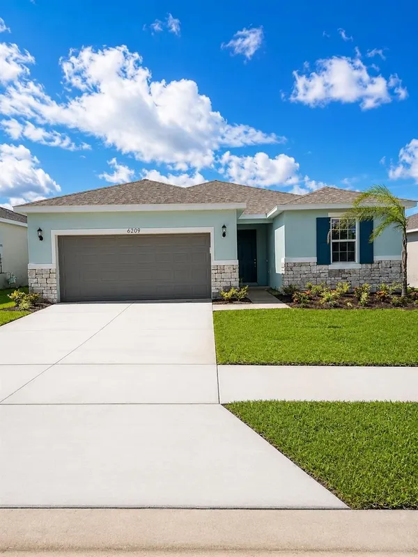 Property Slideshow image 1 of 3 | 6209 sanders grove cir, Okahumpka, FL, 34762