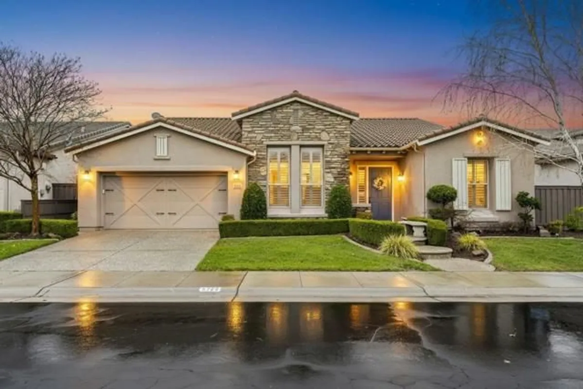 Property Slideshow image 1 of 74 | 5723 grassington ln, Sacramento, CA, 95835