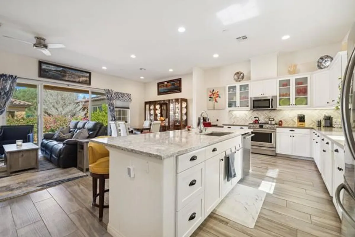 Property Slideshow image 1 of 43 | 4017 via fragante 3, Palm Desert, CA, 92260