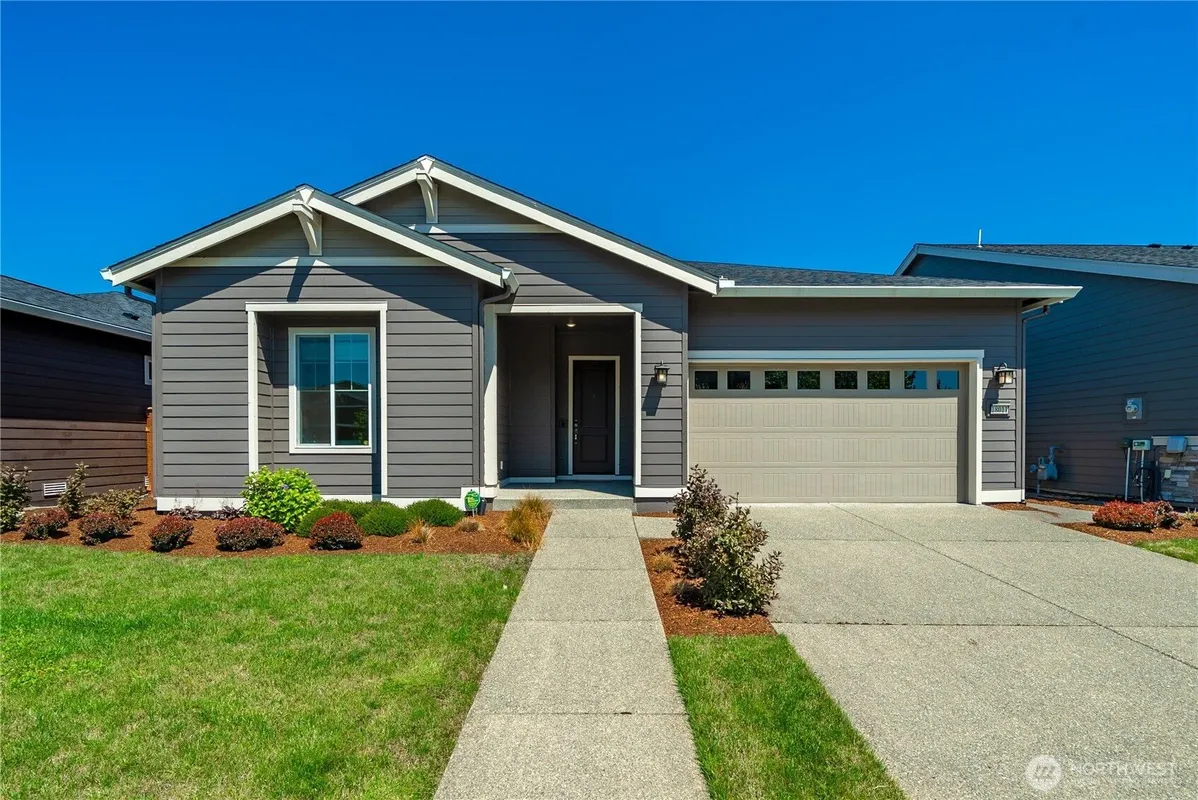 Property Slideshow image 1 of 40 | 18011 150th st, Bonney Lake, WA, 98391