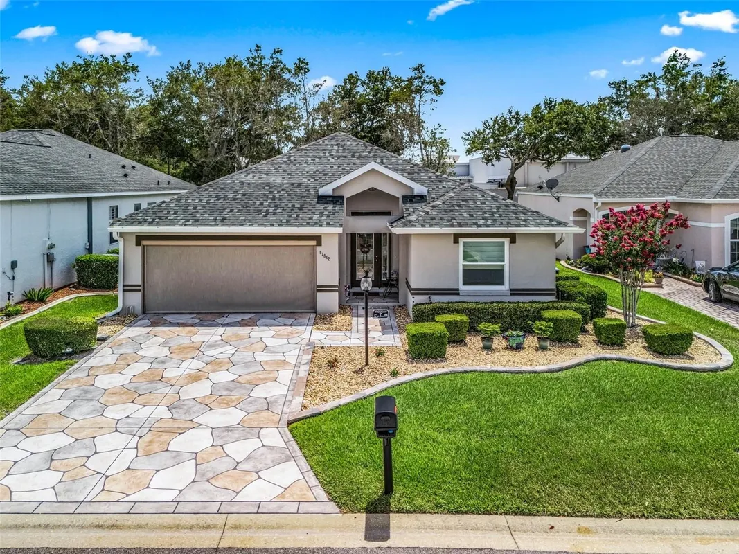 Property Slideshow image 1 of 62 | 17812 se 113th ter, Summerfield, FL, 34491