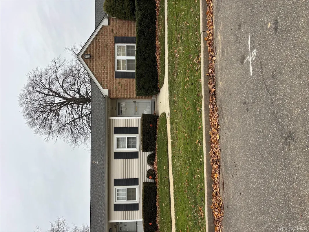 Property Slideshow image 1 of 2 | 118 harbor, Amityville, NY, 11701
