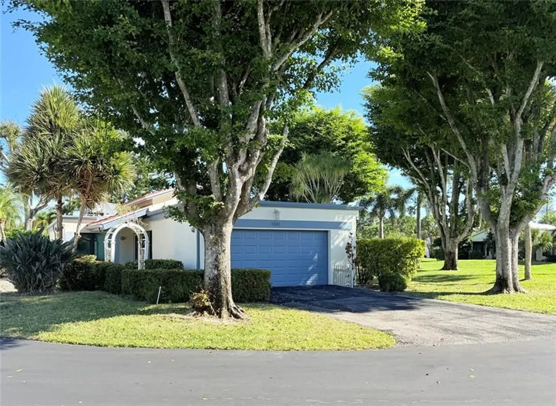 Property Slideshow image 1 of 34 | 5541 ainsley ct, Boynton Beach, FL, 33437