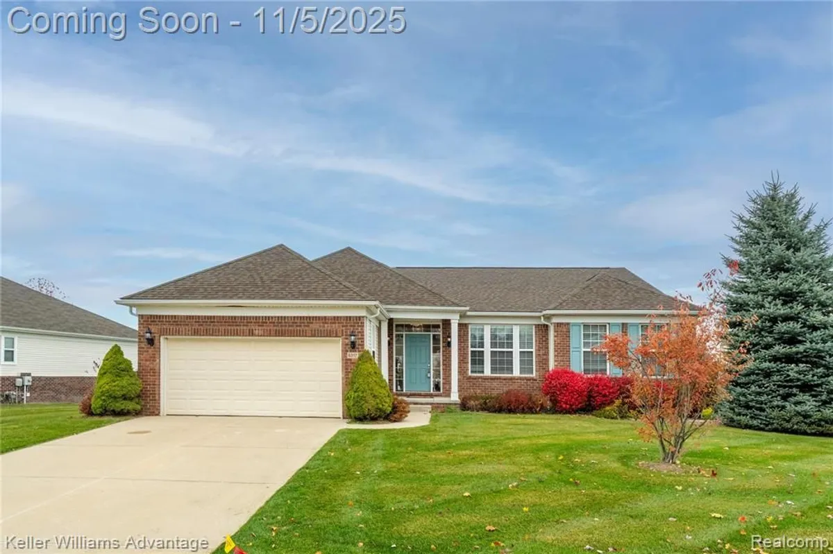 Property Slideshow image 1 of 33 | 6317 prairie dunes dr, Grand Blanc, MI, 48439