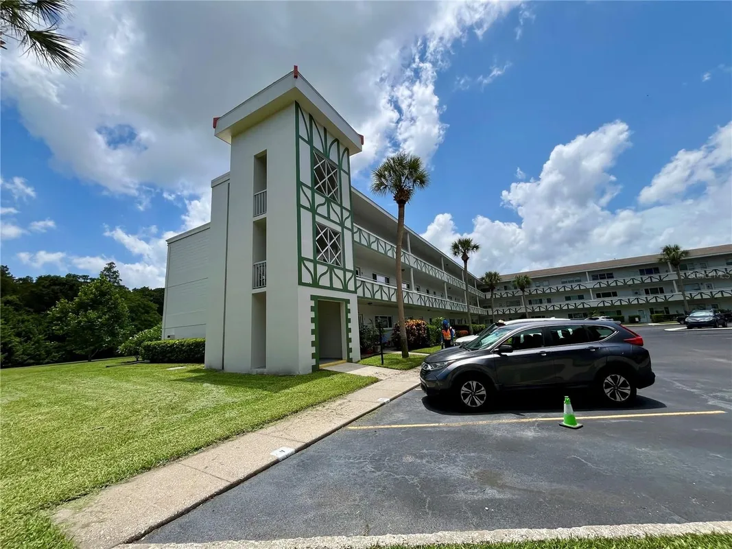 Property Slideshow image 1 of 44 | 2471 sumatran way 43, Clearwater, FL, 33763