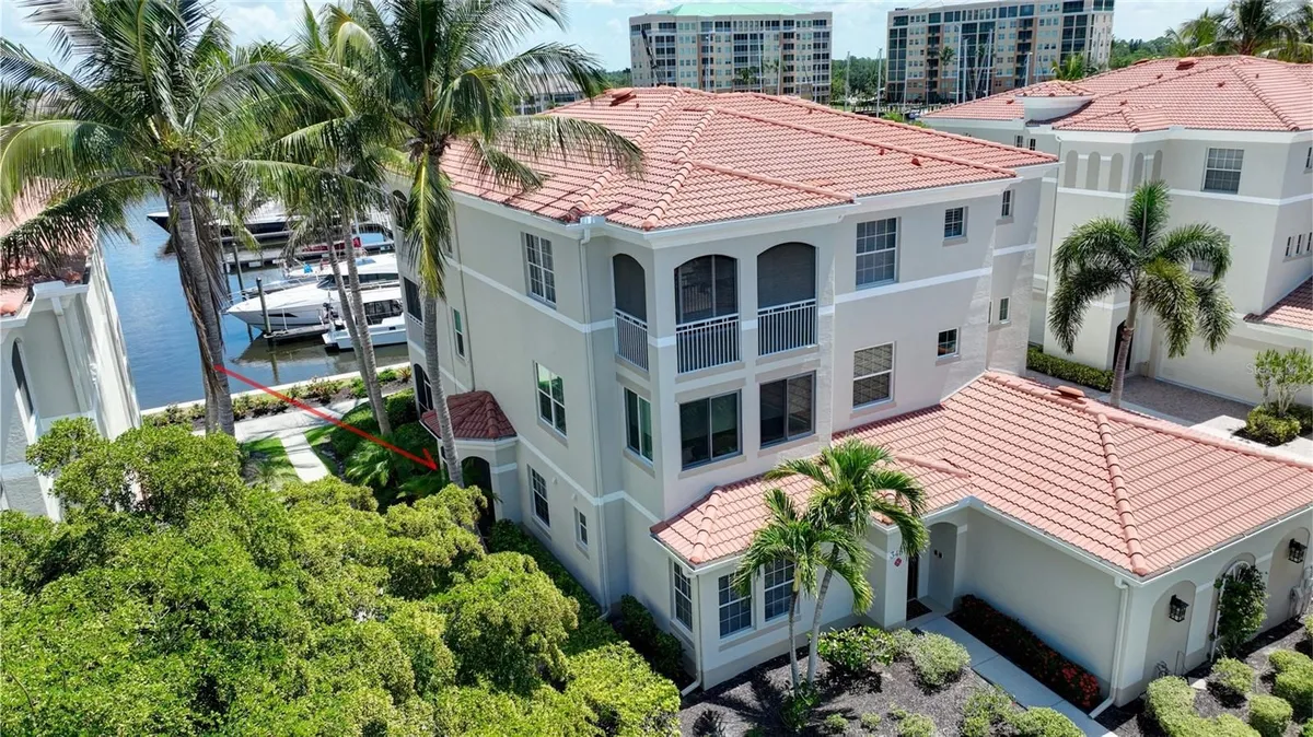 Property Slideshow image 1 of 34 | 3461 sunset key cir 101, Punta Gorda, FL, 33955