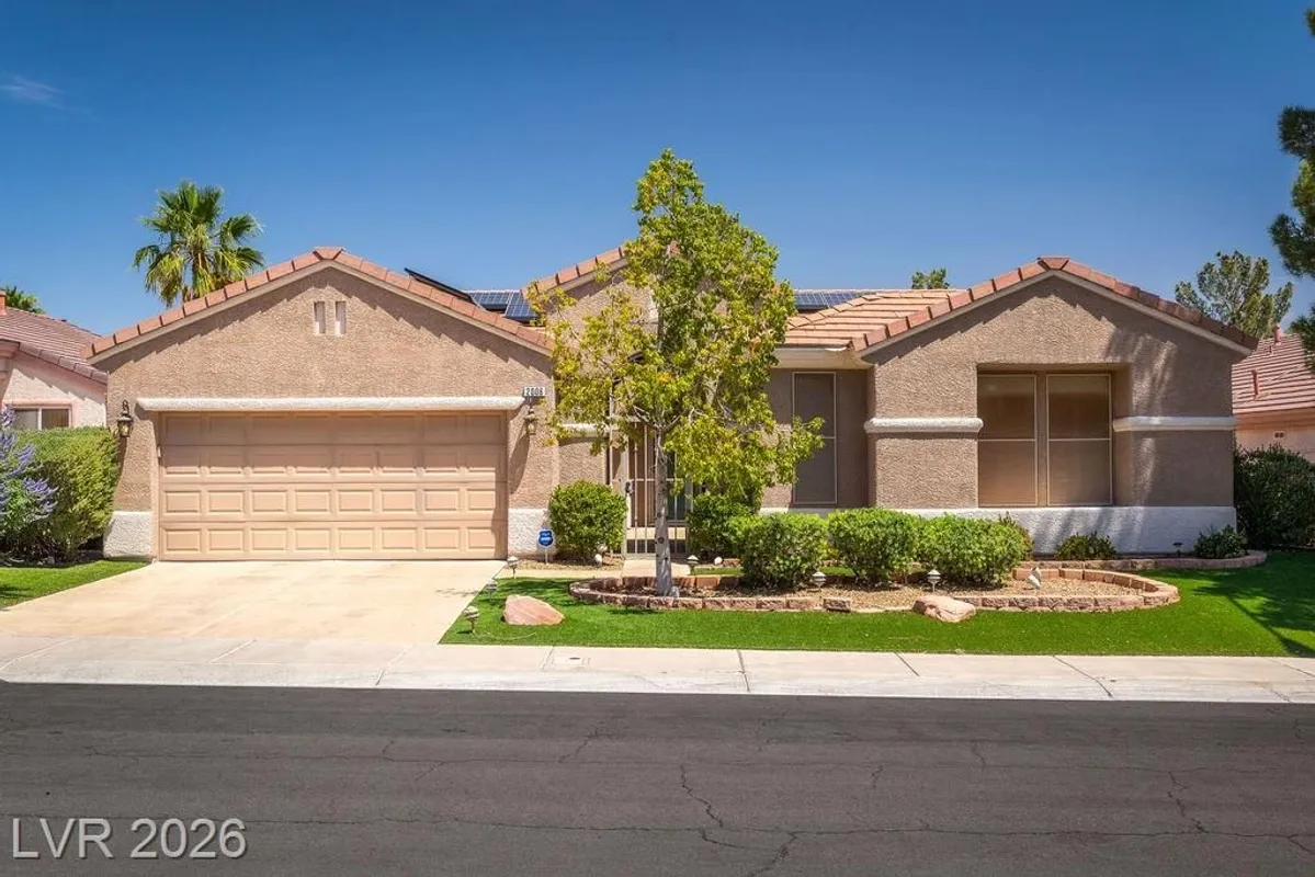 Property Slideshow image 1 of 61 | 2006 poppywood ave, Henderson, NV, 89012
