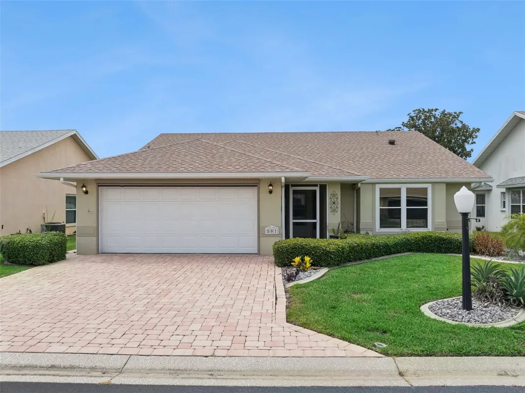 Property Slideshow image 1 of 43 | 501 eastlake dr, Haines City, FL, 33844