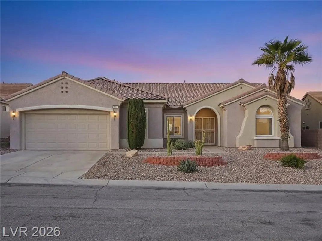 Property Slideshow image 1 of 44 | 2069 colvin run dr, Henderson, NV, 89052
