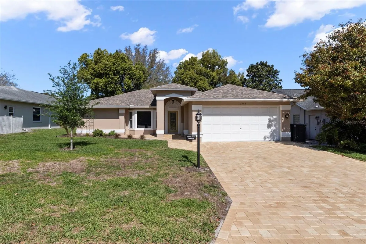 Property Slideshow image 1 of 87 | 8143 laurel green dr, Spring Hill, FL, 34606