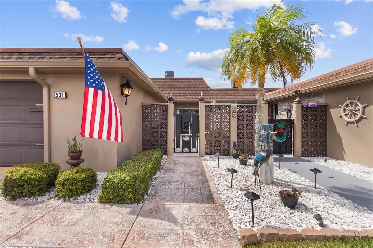 Property Slideshow image 1 of 68 | 531 boca ciega point blvd 531, St Petersburg, FL, 33708