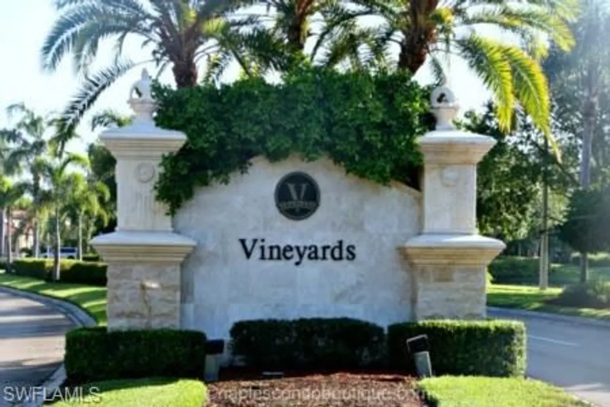 Property Slideshow image 1 of 5 | 128 livermore ln, Naples, FL, 34119