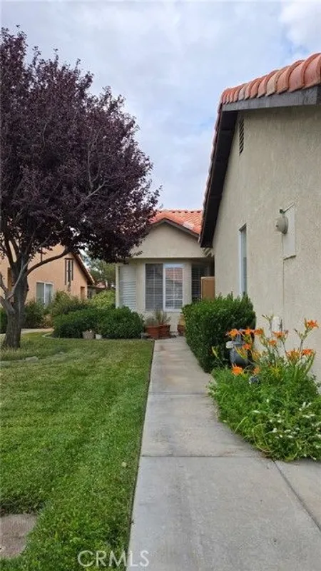 Property Slideshow image 1 of 2 | 11545 oak st, Apple Valley, CA, 92308